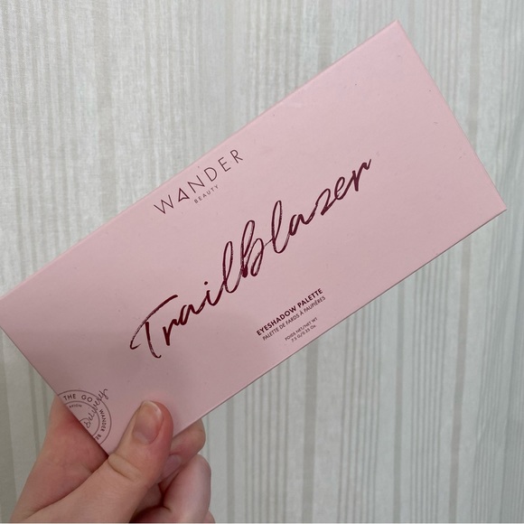 NIB 💥 Wander Beauty Trailblazer eyeshadow palette - Picture 3 of 4